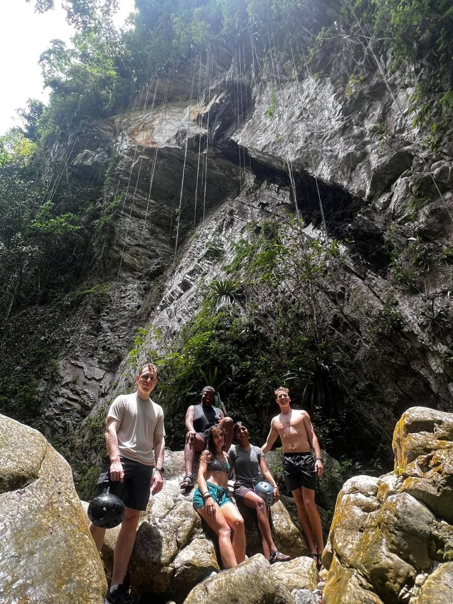 Trekking/rappelling waterfalls in Dominican Republic - Tours en República Dominicana - Descubre RD - Imagen 2