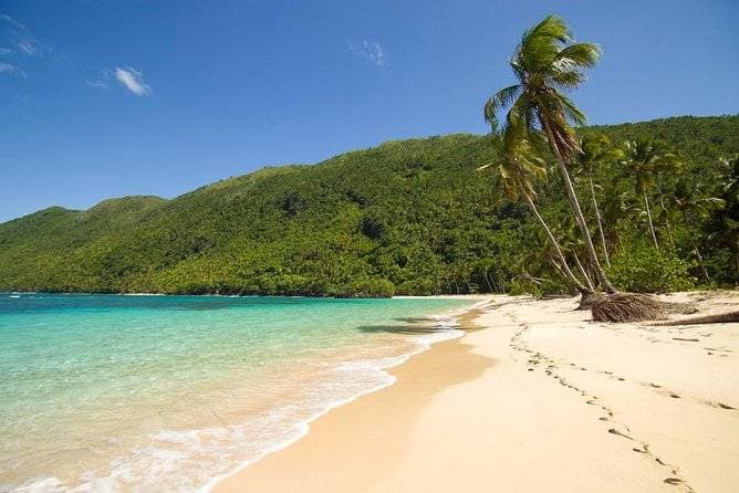Playa Ermitaño desde Samaná - Tours en República Dominicana - Descubre RD - Imagen 1
