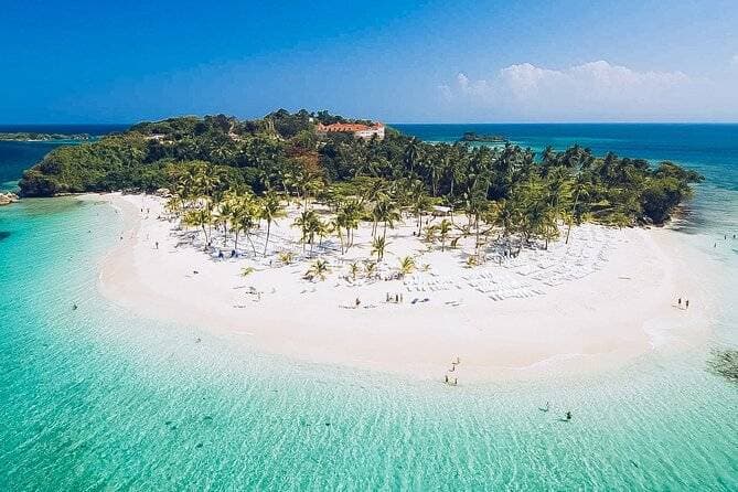 Cayo Levantado desde Samaná - Tours en República Dominicana - Descubre RD - Imagen 4